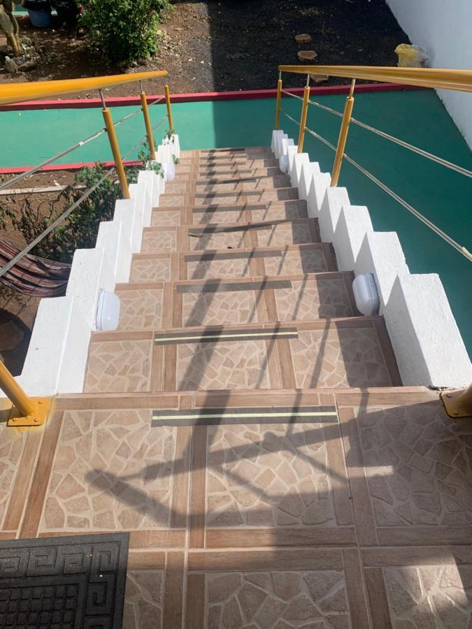Hostal White House Galapagos Puerto Ayora  Εξωτερικό φωτογραφία