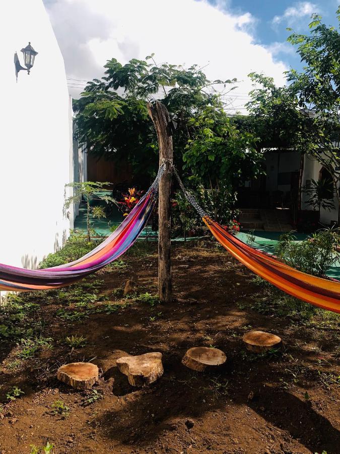 Hostal White House Galapagos Puerto Ayora  Εξωτερικό φωτογραφία