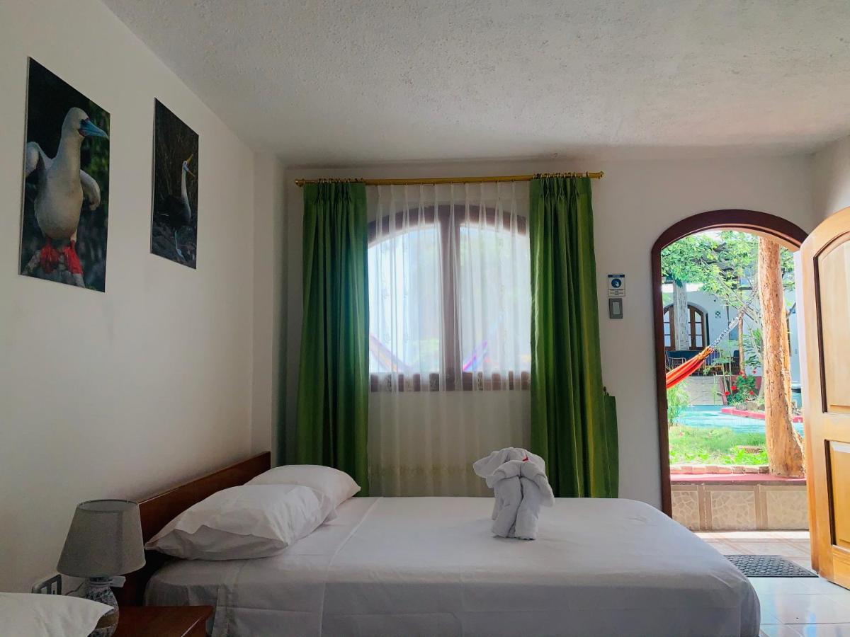 Hostal White House Galapagos Puerto Ayora  Εξωτερικό φωτογραφία