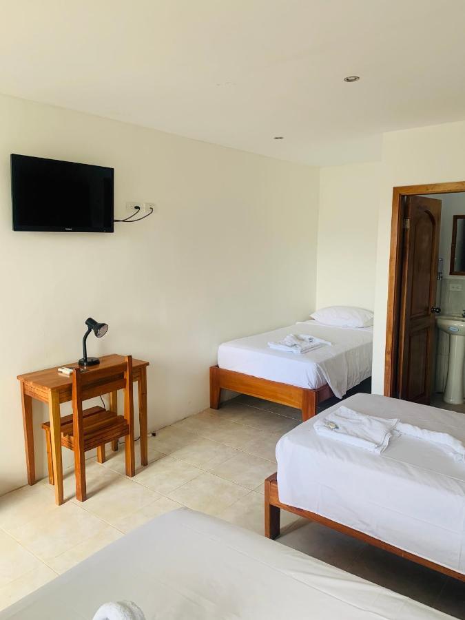 Hostal White House Galapagos Puerto Ayora  Εξωτερικό φωτογραφία