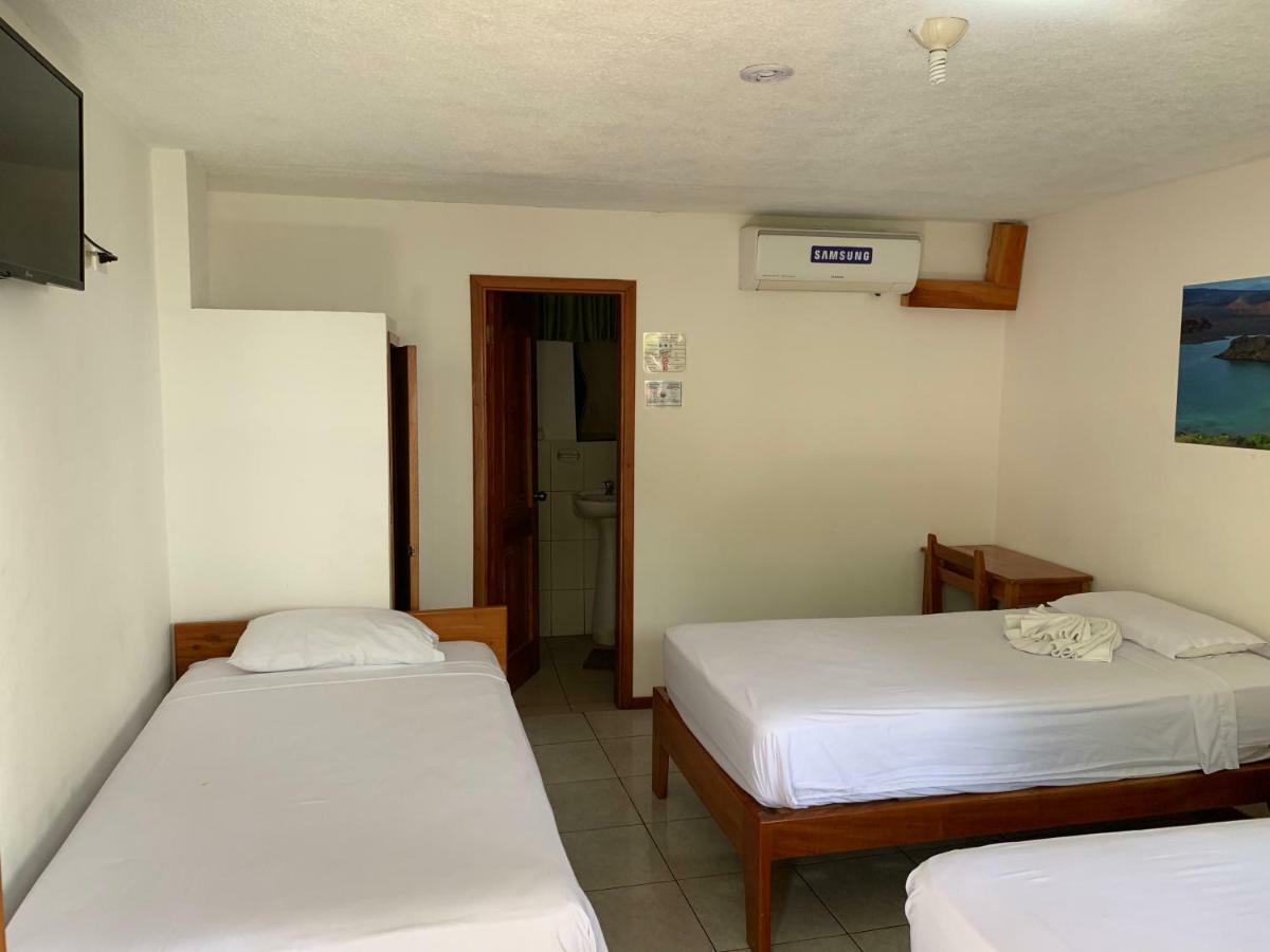 Hostal White House Galapagos Puerto Ayora  Εξωτερικό φωτογραφία