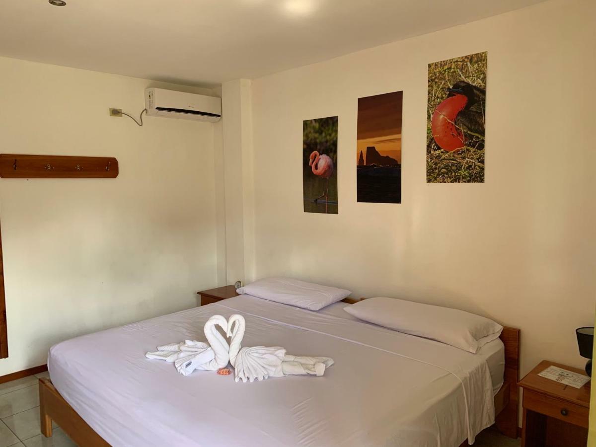 Hostal White House Galapagos Puerto Ayora  Εξωτερικό φωτογραφία